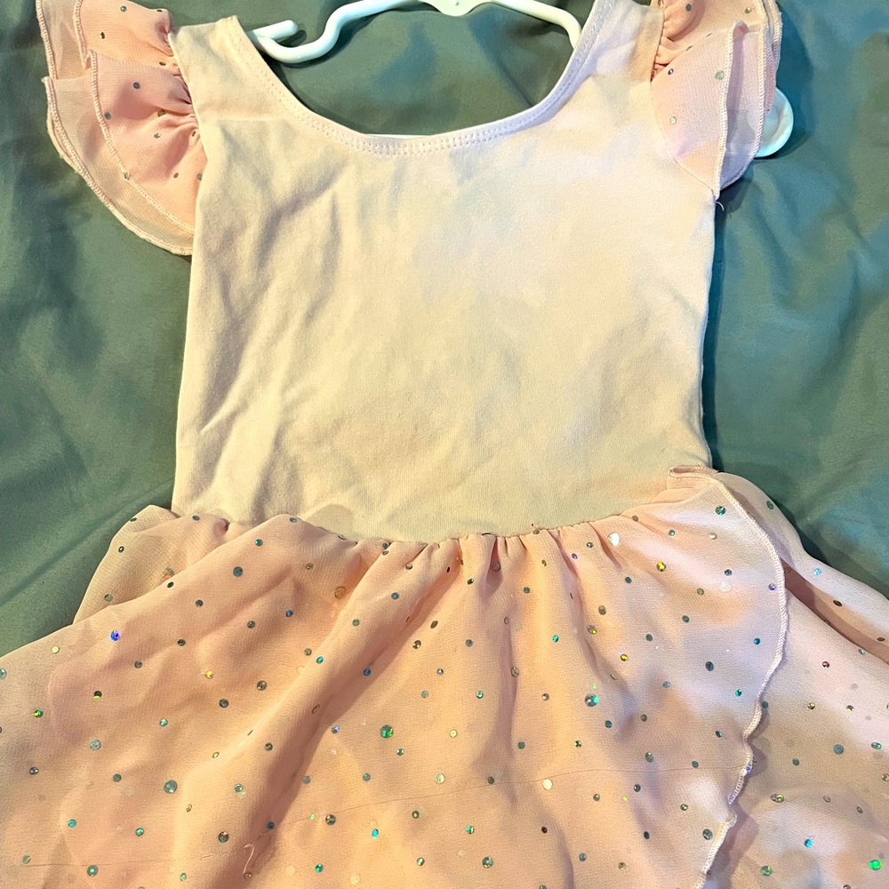 Girl’s pink dance leotard